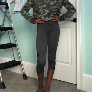 Gray Athleta cropped leggings